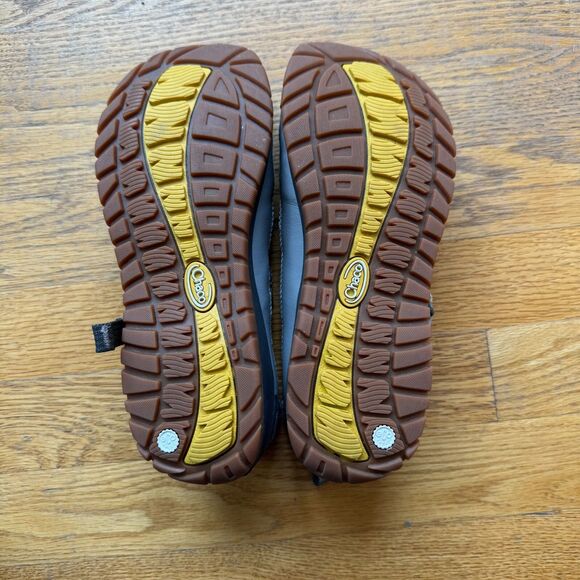 NEW Chaco Odyssey sports sandals big kids size 6 gray mesh waterproof closed toe - Picture 6 of 8